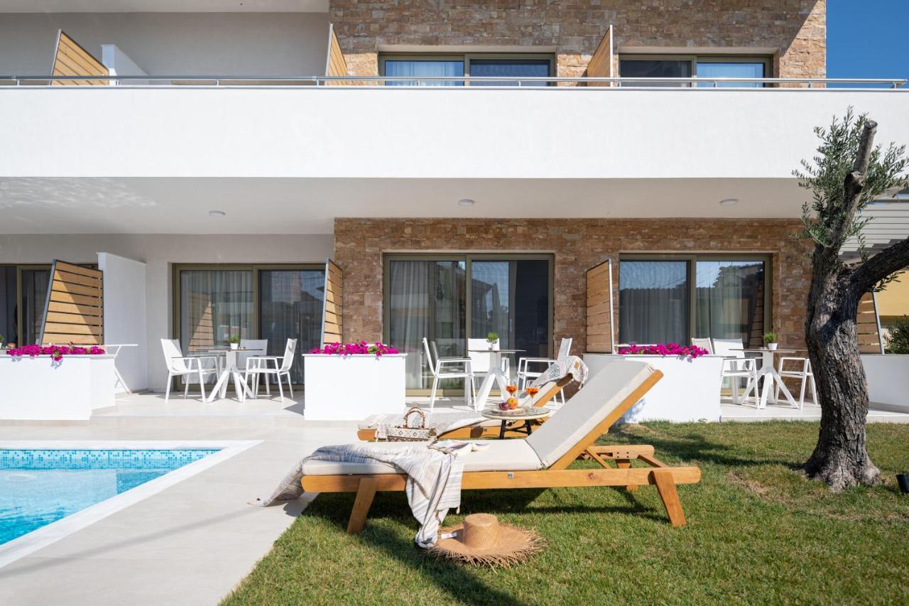Imagine Luxury Suites Нікіті Екстер'єр фото