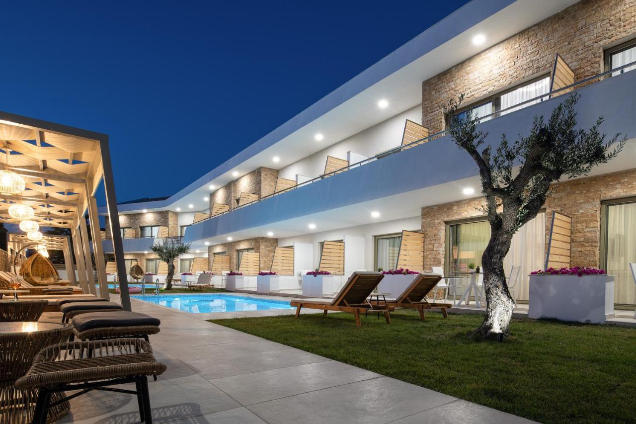 Imagine Luxury Suites Нікіті Екстер'єр фото