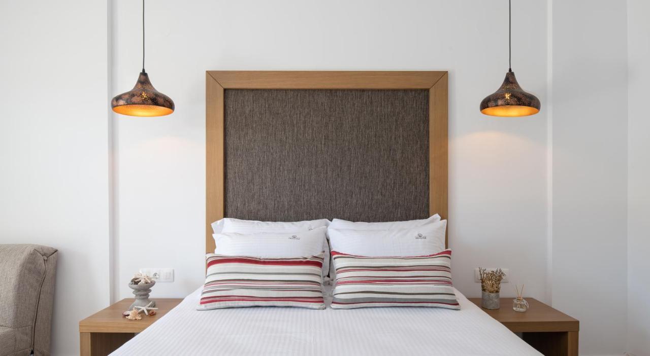 Imagine Luxury Suites Нікіті Екстер'єр фото