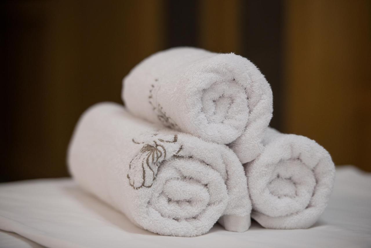 Imagine Luxury Suites Нікіті Екстер'єр фото
