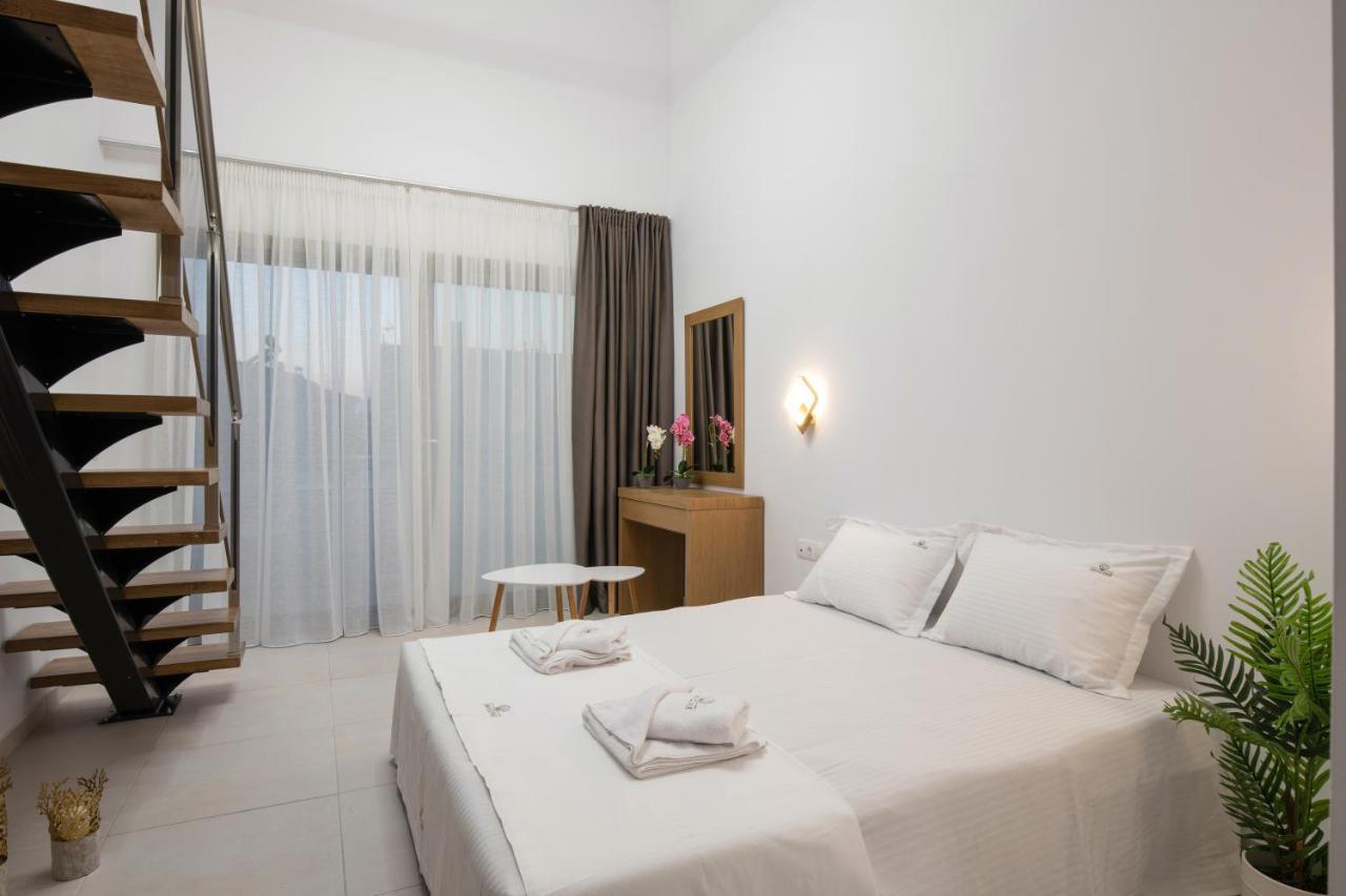 Imagine Luxury Suites Нікіті Екстер'єр фото