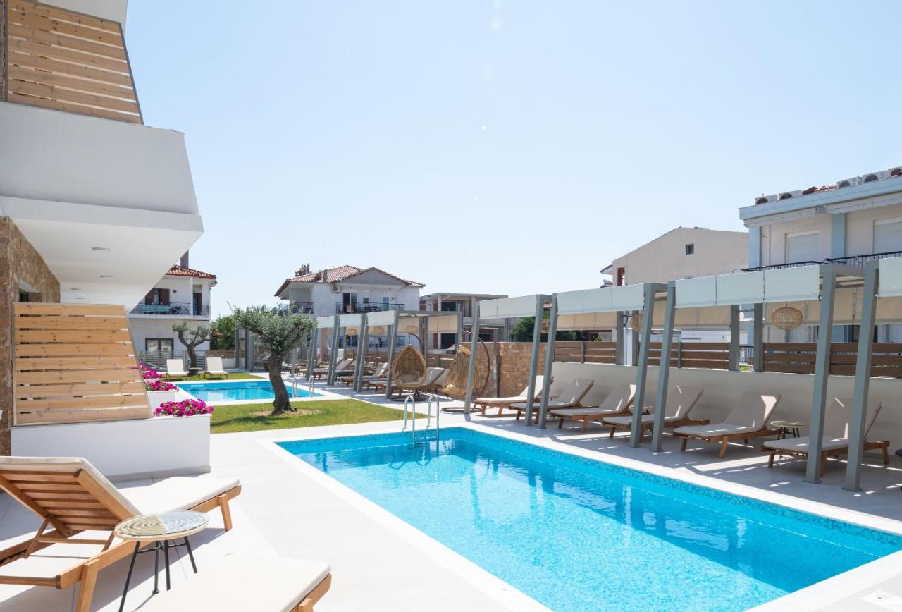 Imagine Luxury Suites Нікіті Екстер'єр фото