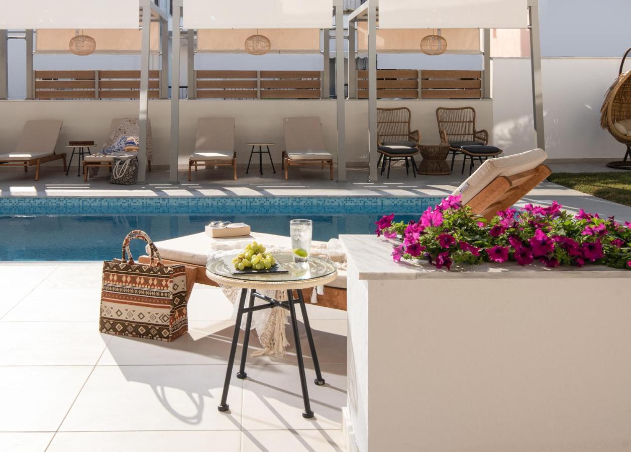 Imagine Luxury Suites Нікіті Екстер'єр фото