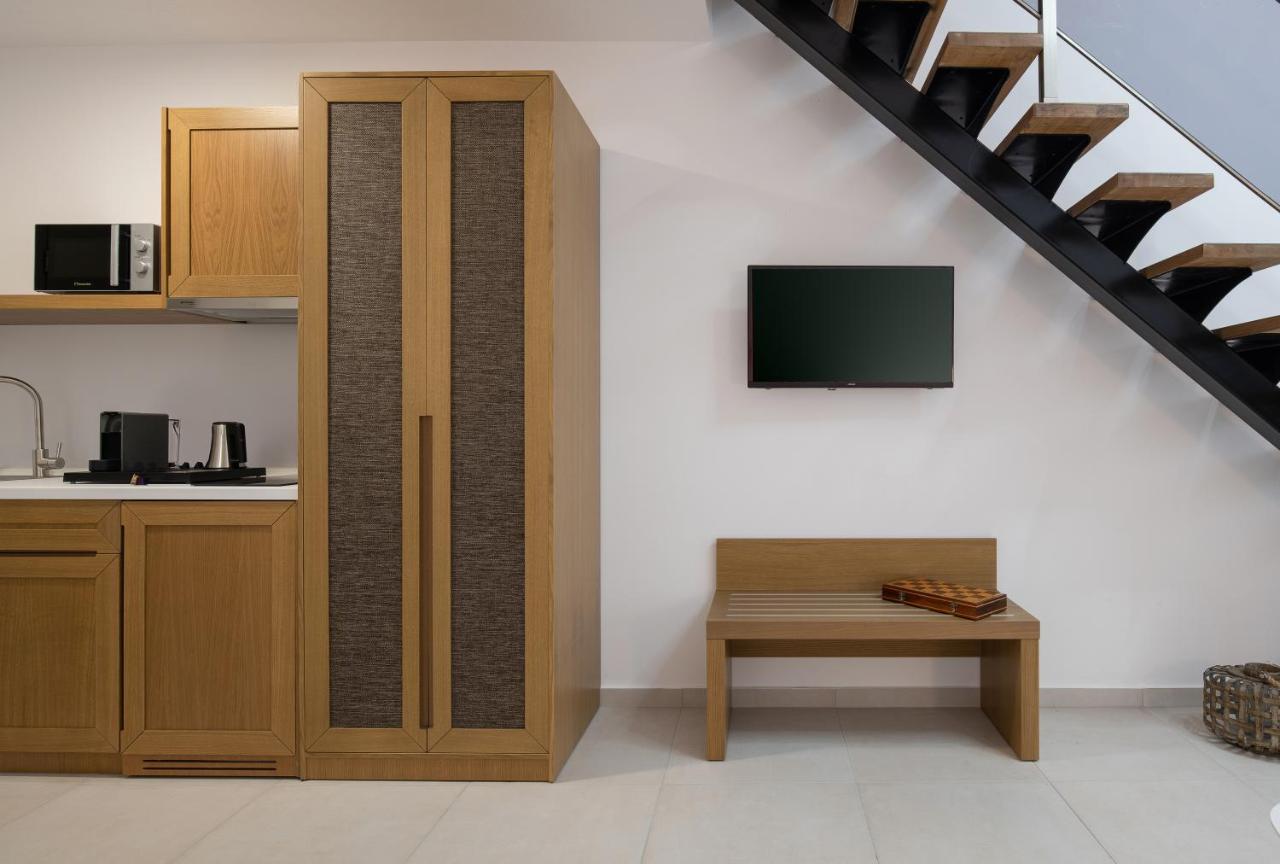 Imagine Luxury Suites Нікіті Екстер'єр фото
