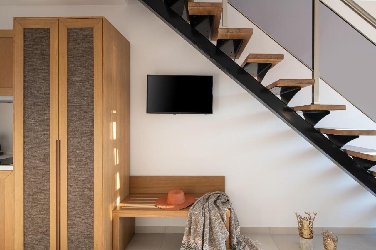Imagine Luxury Suites Нікіті Екстер'єр фото