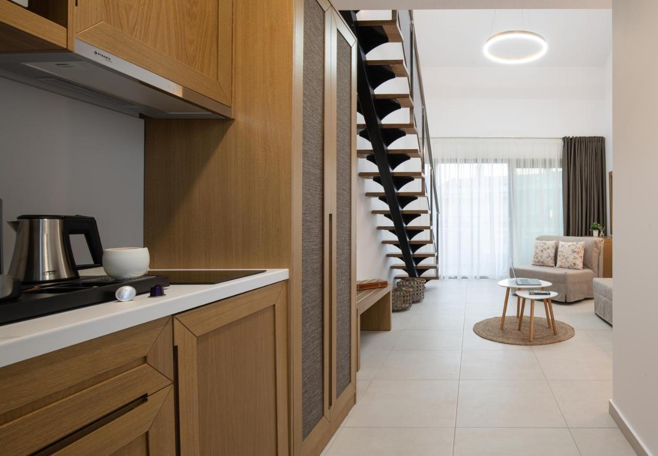 Imagine Luxury Suites Нікіті Екстер'єр фото